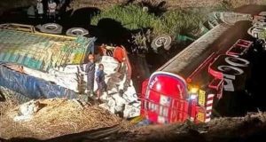 மத்திய அதிவேக வீதியில் கோர விபத்து – இருவர் பலி