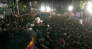 தமிழகத்தில் விஜயின் பிரசாரக் கூட்ட நெரிசலில் 31 பேர் பலி