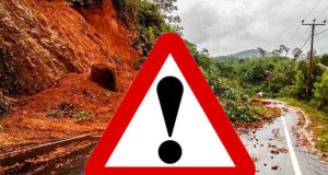 பசறை-லுணுகல வீதியில் மண்சரிவு