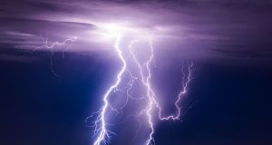 பலத்த மின்னல் தாக்கம் குறித்து எச்சரிக்கை