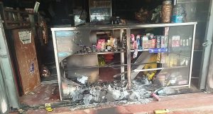 செம்பியன் பற்று பகுதியில் பலசரக்கு கடையொன்றில் தீ பரவல்