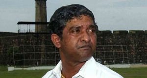 இலங்கையின் முன்னாள் டெஸ்ட் கிரிக்கெட் பிரபலம் காலமானார்