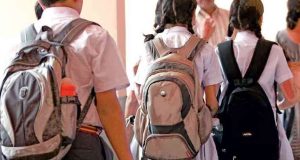 தமிழ் பாடசாலைகளுக்கு இன்று விசேட விடுமுறை