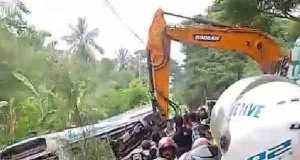 தலாவ பஸ் விபத்து – சாரதியின் கவனக்குறைவே காரணம்