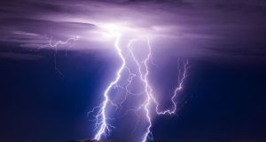 பலத்த மின்னல் தாக்கங்கள் குறித்து எச்சரிக்கை