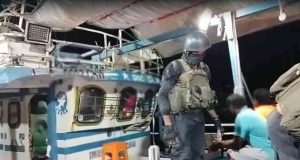 போதைப்பொருளுடன் பிடிபட்ட படகு தங்காலை துறைமுகத்திற்கு