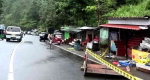 கொழும்பு – கண்டி பிரதான வீதியின் கடுகன்னாவ பகுதி மீண்டும் மூடப்பட்டது