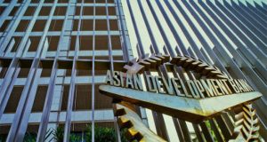 இலங்கைக்கு ஆசிய அபிவிருத்தி வங்கி அவசர நிவாரணம்