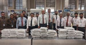 போதைப்பொருட்களுடன் 03 இந்தியப் பிரஜைகள் கைது