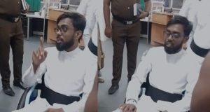 கத்தோலிக்க பாதிரியார் தாக்கப்பட்ட சம்பவம் – 06 பொலிஸ் அதிகாரிகள் பணி நீக்கம்