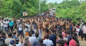 தையிட்டியில் விகாரைக்கு எதிராக போராட்டம்