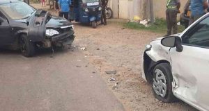 அசோக ரன்வலவின் மனைவி விபத்தில் சிக்கி வைத்தியசாலையில் அனுமதி