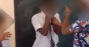 மாணவரைத் தாக்கிய மூன்று மாணவர்களும் பராமரிப்பு நிலையத்திற்கு