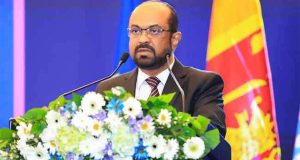 எரிசக்தி அமைச்சருக்கு எதிரான நம்பிக்கையில்லா தீர்மானம் கையளிப்பு