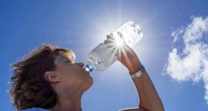 நிலவும் வெப்பமான வானிலை தொடரும்