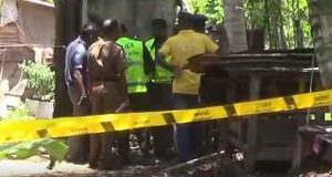 காலியில் இருவர் வெட்டிக்கொலை – ஒருவர் படுகாயம்