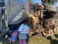 மின்கம்பத்துடன் வேன் மோதி கோர விபத்து