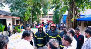 யாழ் போதனா வைத்தியசாலையில் தீயினால் சேதமான மருந்து களஞ்சியத்தை நேரில் பார்வையிட்டார் ஆளுநர்