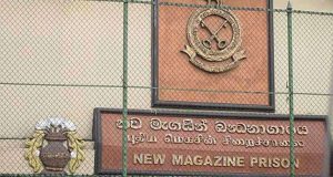 கொழும்பு மெகசின் சிறையில் மோதல்