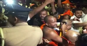 ஞானசார தேரரை விடுவிக்கக் கோரி கொழும்பில் பிக்குகளின் தொடர் சத்தியாக்கிரகப் போராட்டம்!